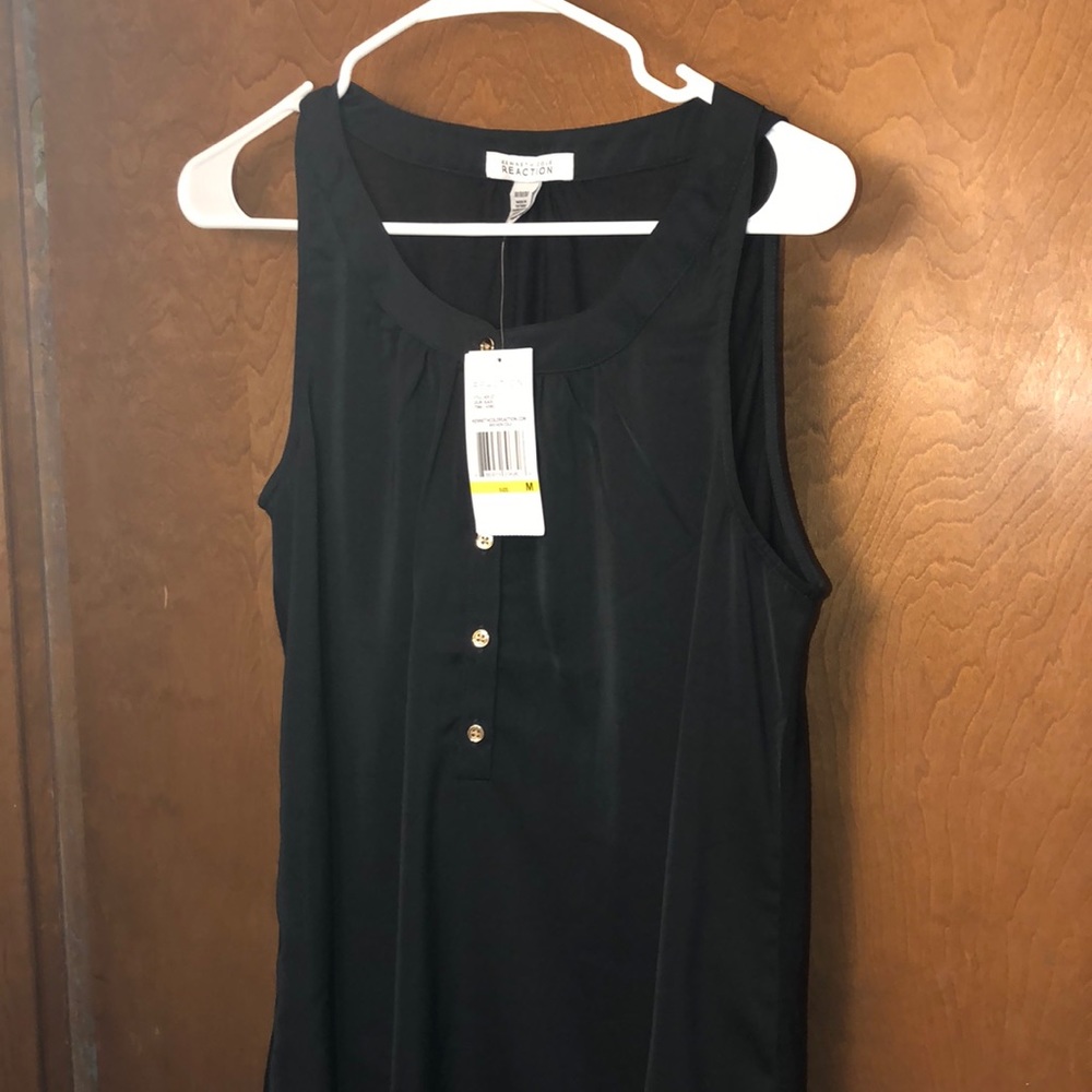 Black women’s size medium Kenneth Cole tank top blouse with buttons